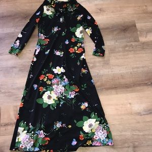 Vintage 1960’s or 1970’s floral dress